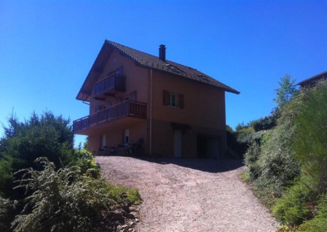 Appartement Cosy A Cornimont 30 M² Avec Terrasse Et Vue Montagne Exteriör bild