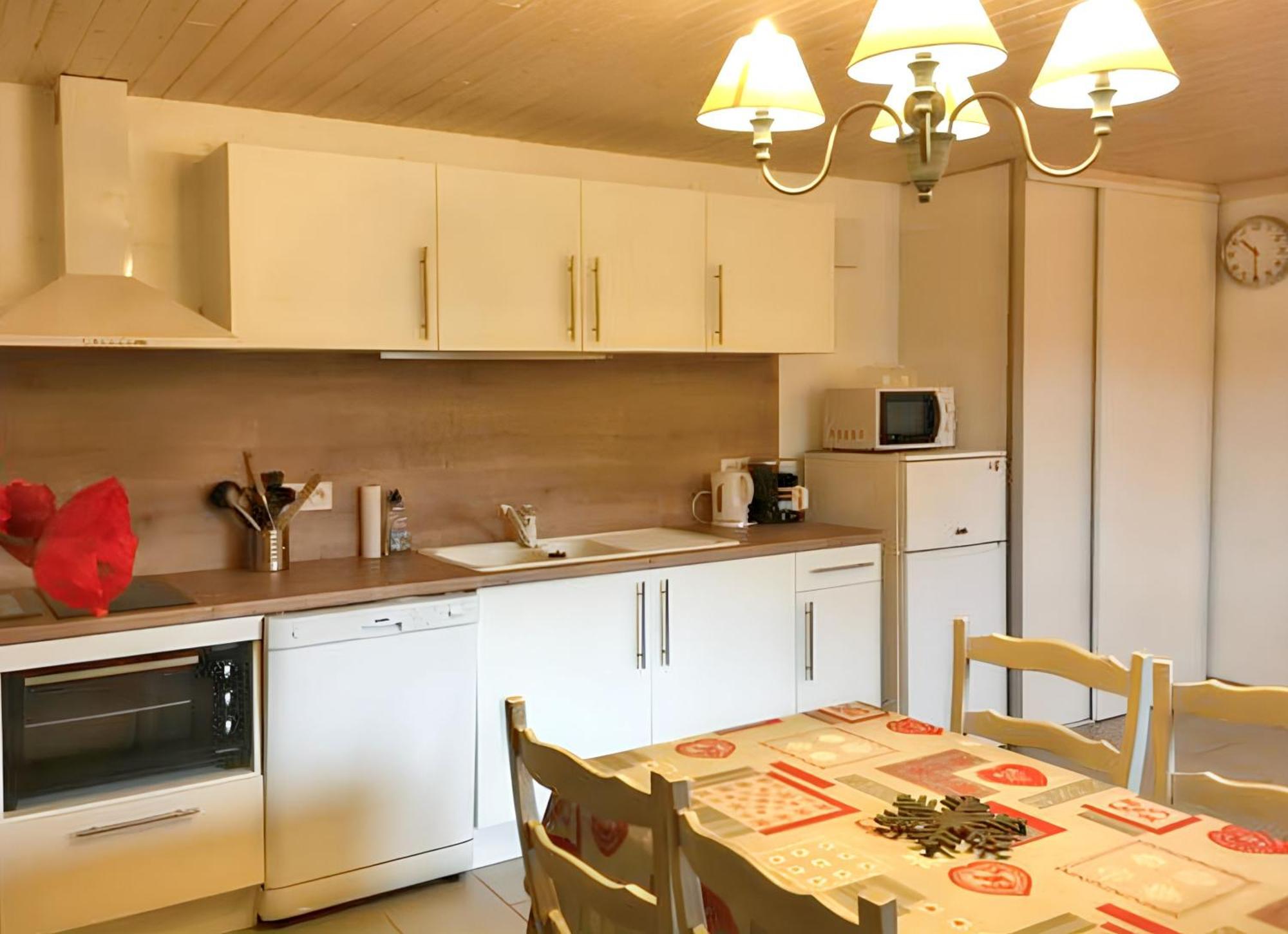 Appartement Cosy A Cornimont 30 M² Avec Terrasse Et Vue Montagne Exteriör bild